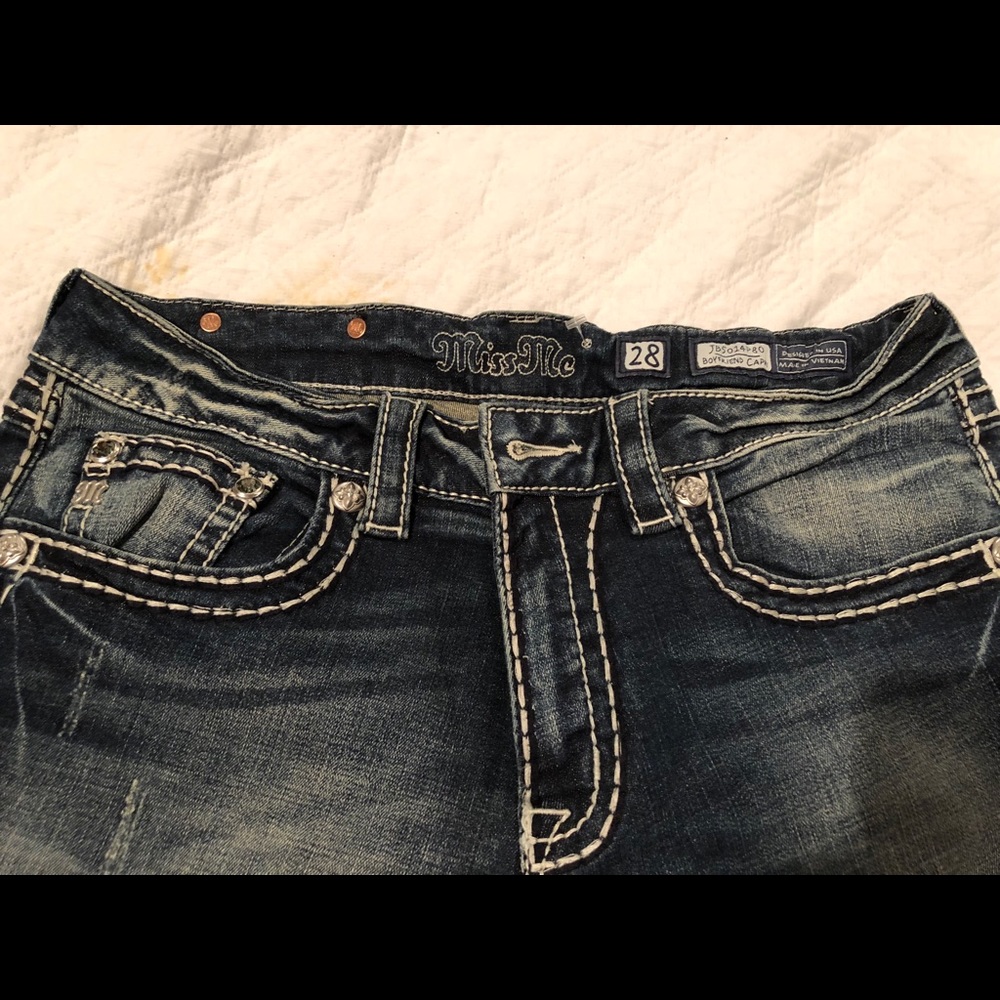 Miss Me Jean Capris Size 28 Waist— 25 inch inseam